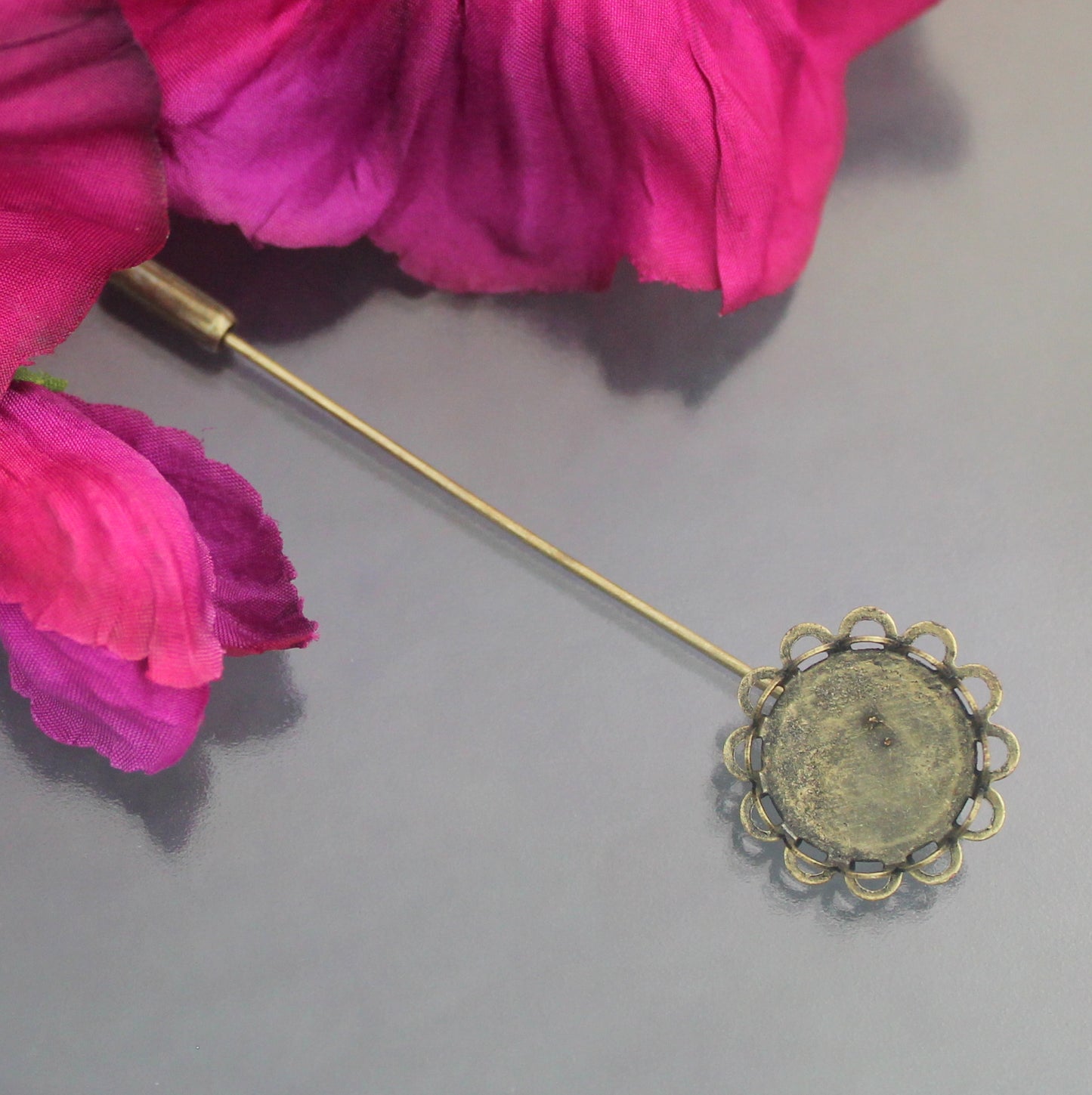Hutnadel / Brosche mit Klebefläche, 15mm, antik bronzefarbig