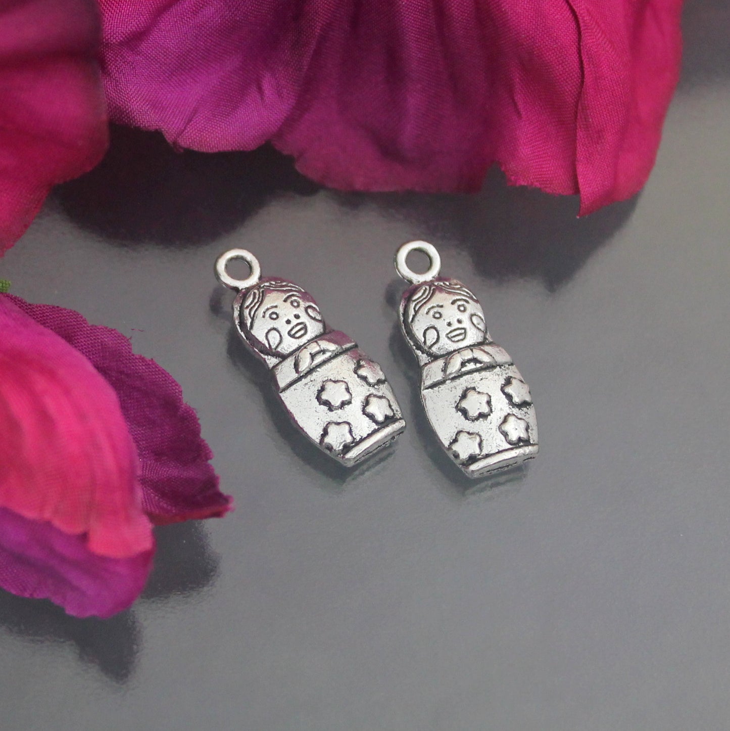 2 Anhänger, Charms, Matroschka, 21mm, antik silberfarbig, Schmuck Basteln