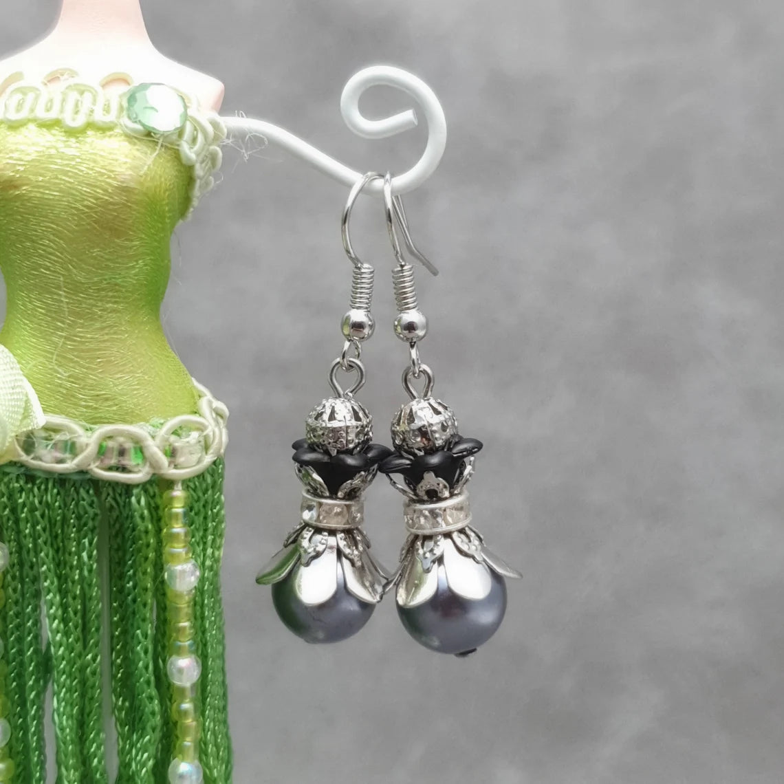 Ohrringe, Ohrhänger,Vintage, Shabby, Grau, Blumig, Romantic