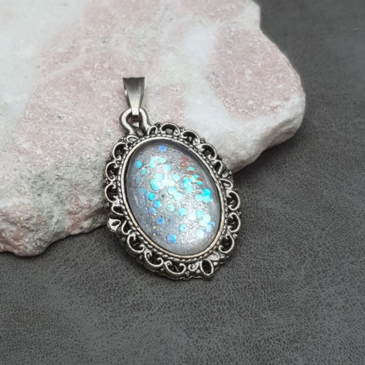 Anhänger mit handbemaltem Glascabochon, Silberglitter, antik silberfarbig, 3,5cm