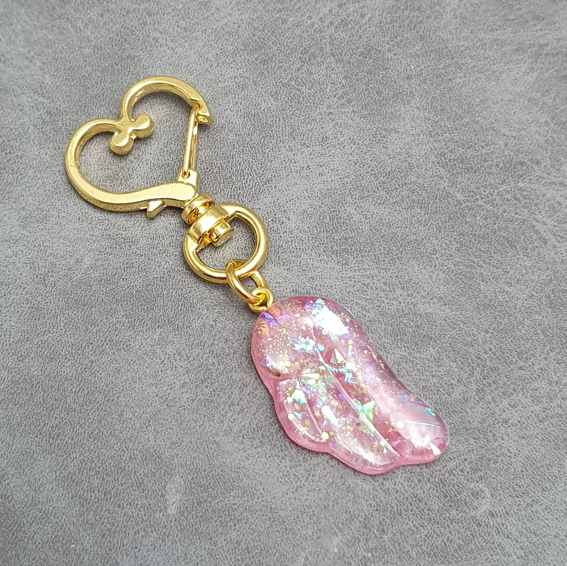 Taschenbaumler, Schlüsselanhänger, Engelsflügel Pink, Vergoldeter Herzkarabiner