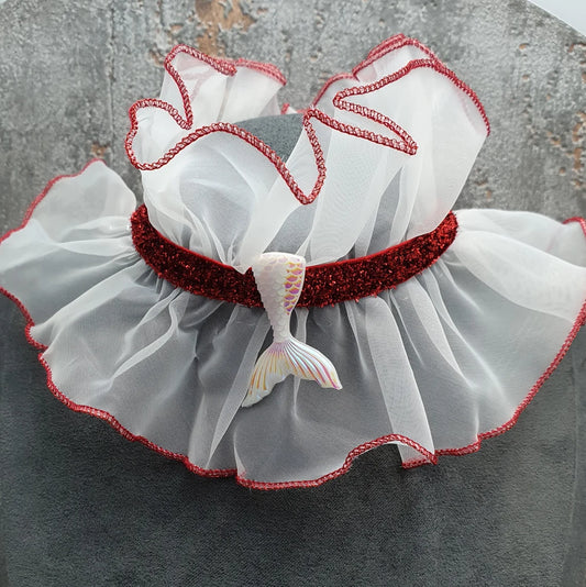 Halsband, romantische Rüsche, Weiß & Rot, mit Brosche Schwanzflosse
