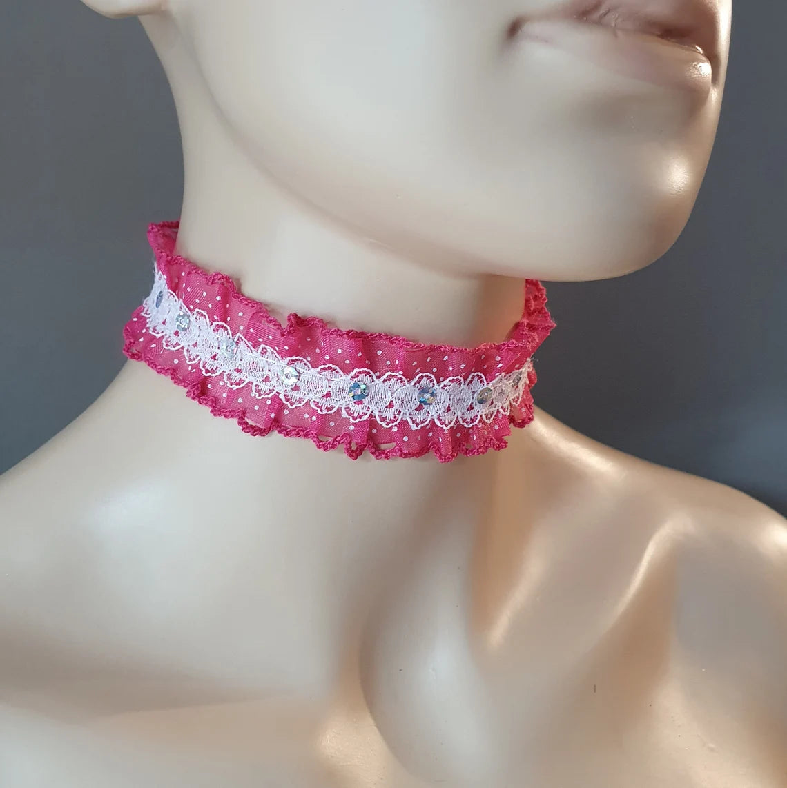Choker, Kropfband, Quietschpink, mit Pailletten, gerüscht