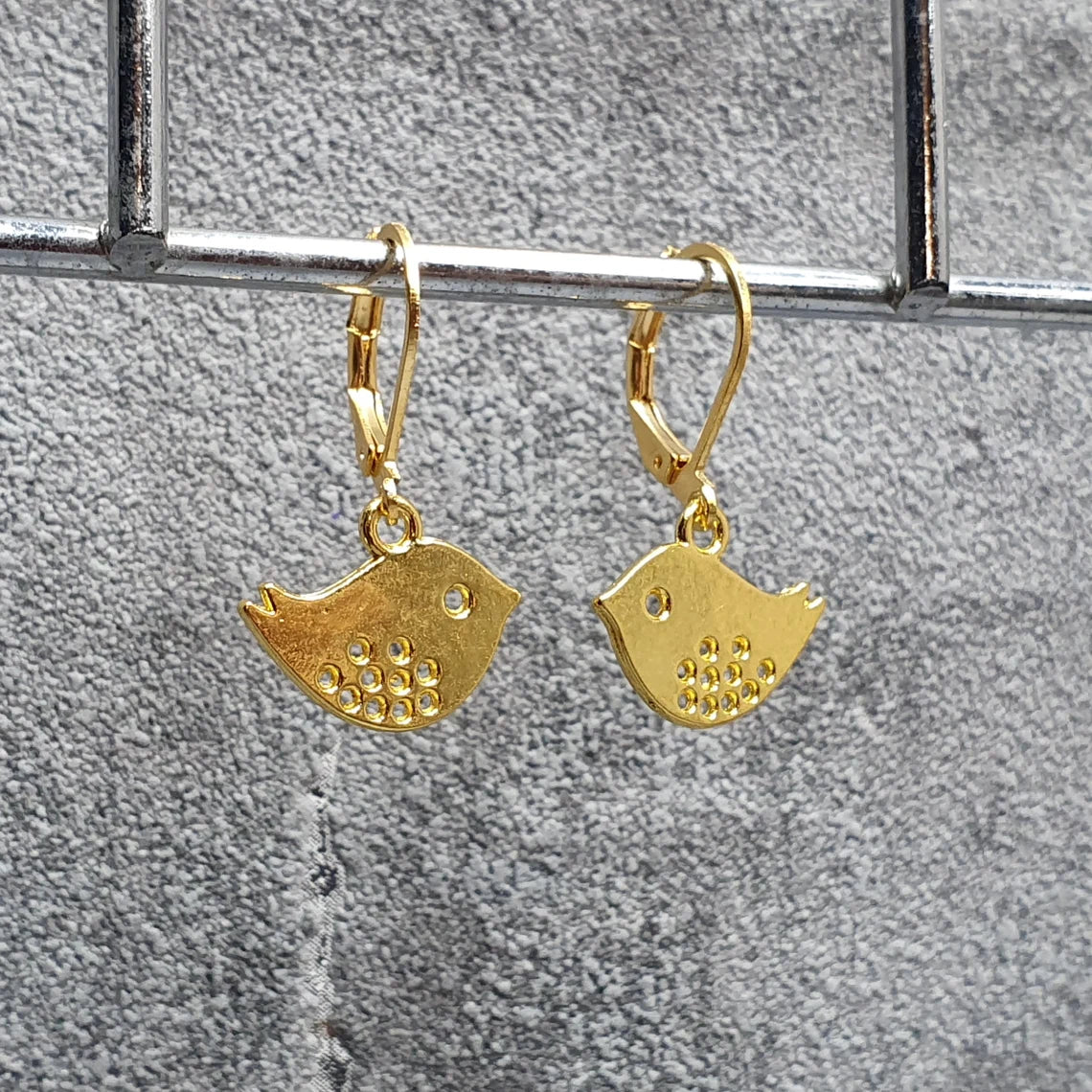 Ohrhänger Vögelchen kleiner Piepmatz vergoldet