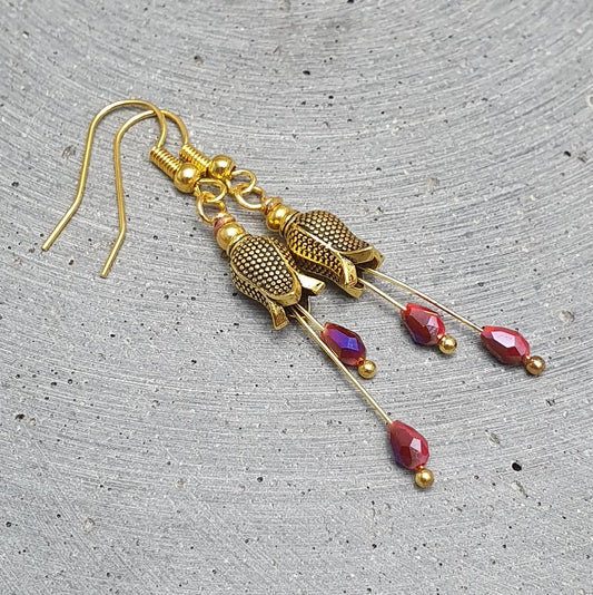 Ohrhänger Vintage Blütenkelch, antik goldfarbig