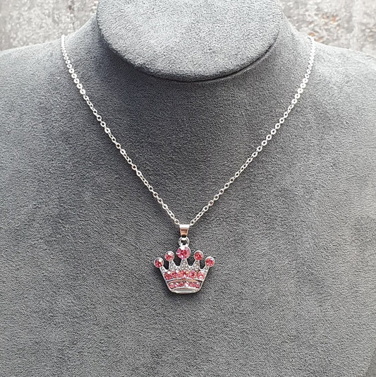 Halskette mit Anhänger strassbesetzte Krone, Bling Bling