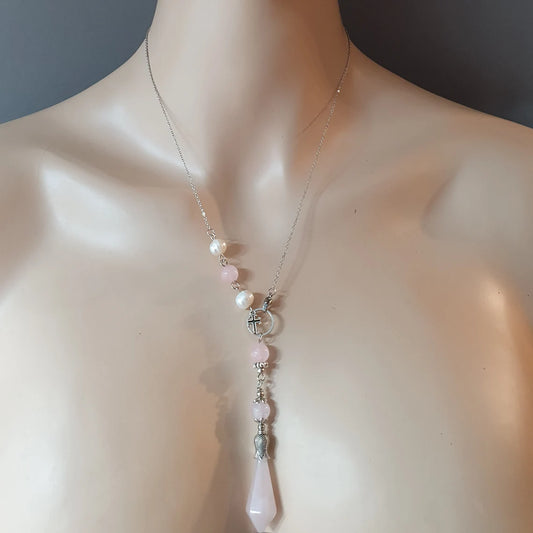Pendel, Pendulum, Kette, Rosenquarz, Kreuz, Stier, Venus, Fruchtbarkeit, Kinderwunsch
