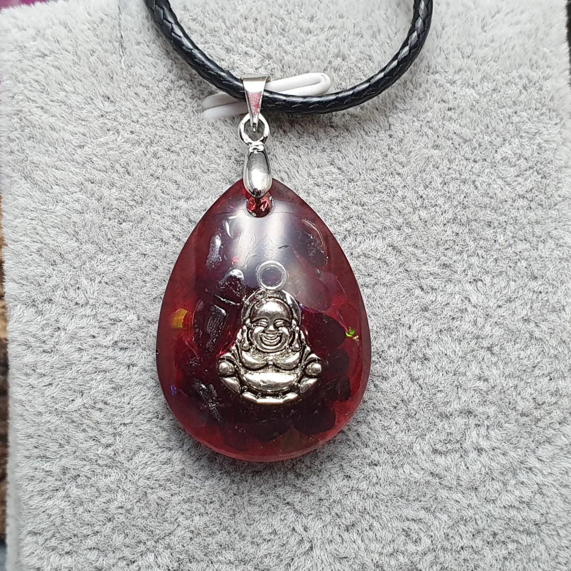 Kette schwarz, Anhänger Orgonit Tropfen, Kreativität, Buddha, Granat