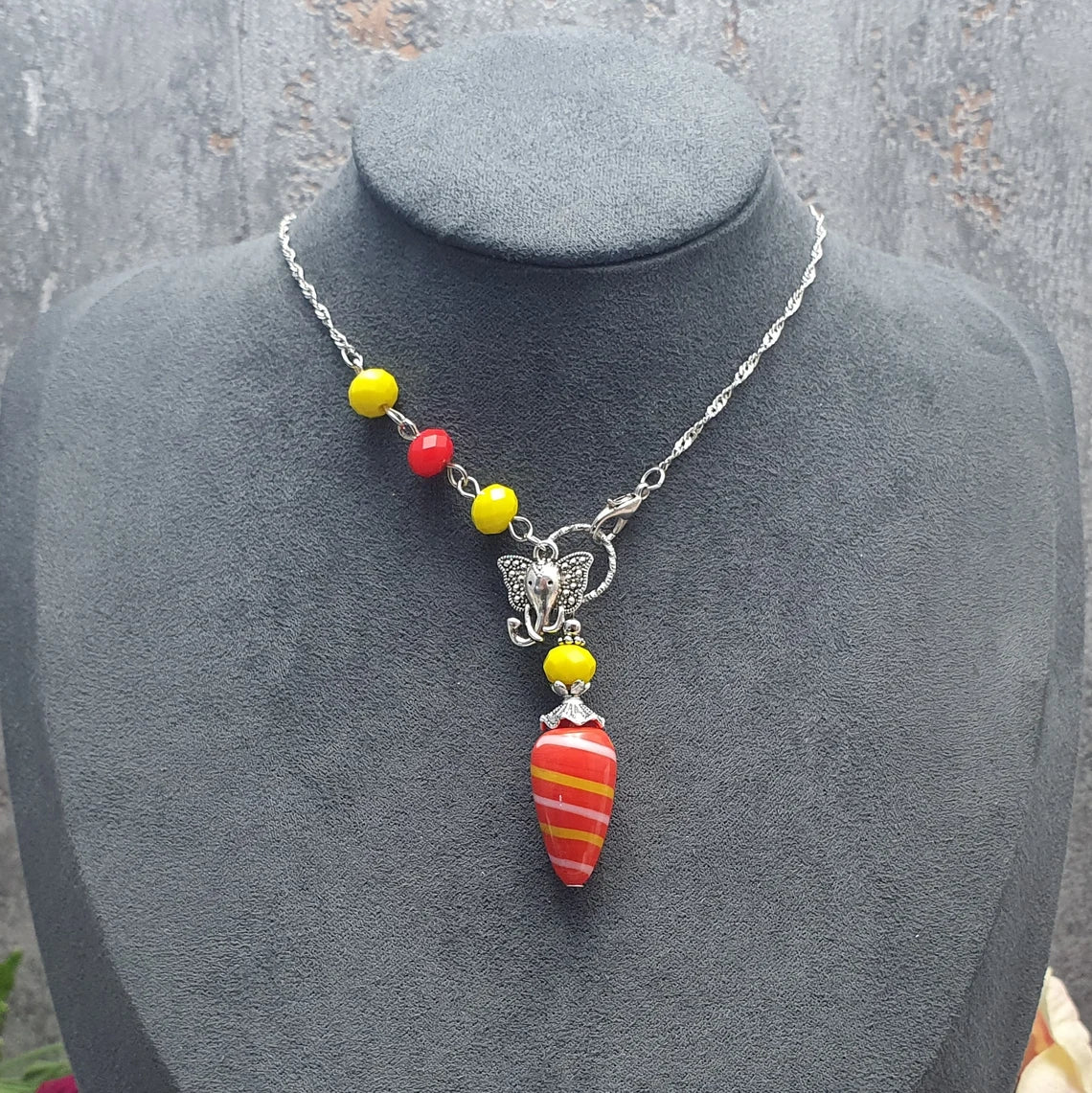 Pendel, Pendulum, Kette, Rote Träne, Elefant, Glück & Freude
