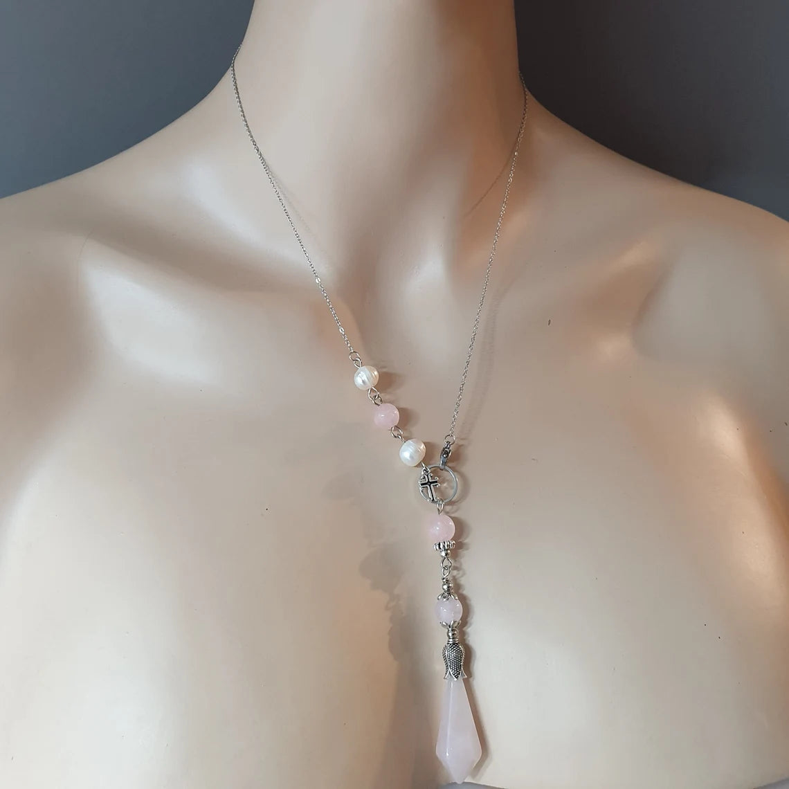 Pendel, Pendulum, Kette, Rosenquarz, Kreuz, Stier, Venus, Fruchtbarkeit, Kinderwunsch