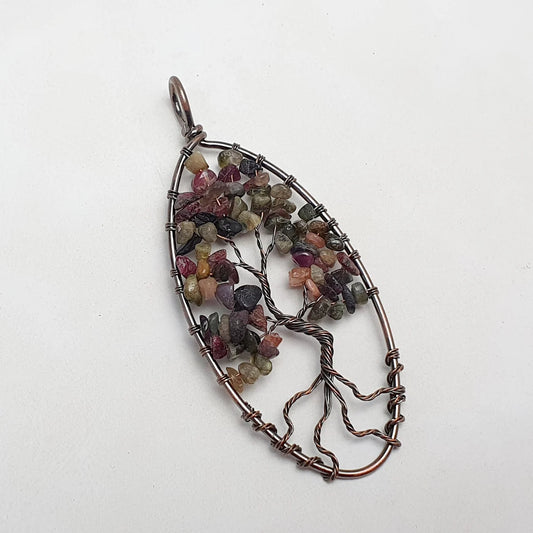 Anhänger Baum mit Turmalin, Chips, 8,2cm