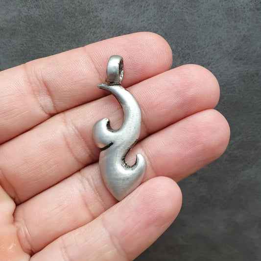 Anhänger, Zinn, Atem der Erde, Kontenance