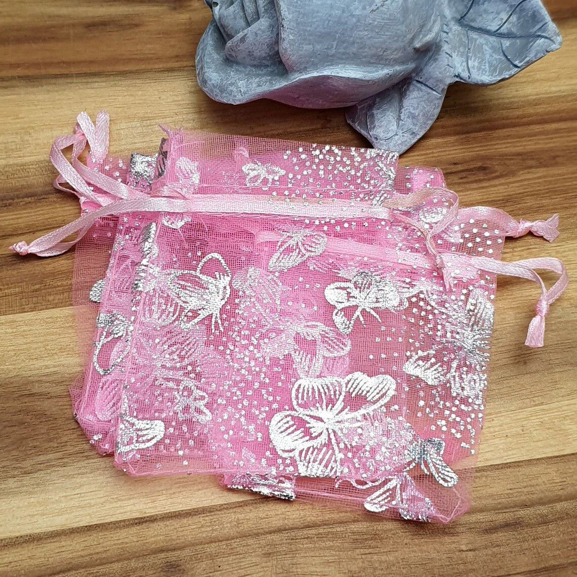 5 kleine Schmuckbeutel aus rosa Organza mit Motiv Schmetterling, 7 x 9cm