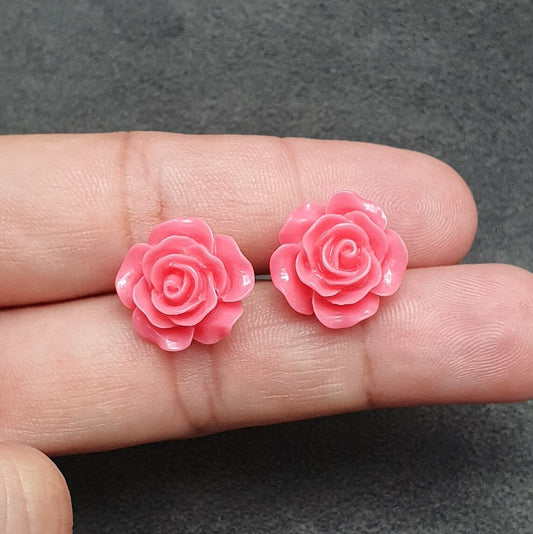 Ohrstecker offene Rosenblüte, Koralle, Resin
