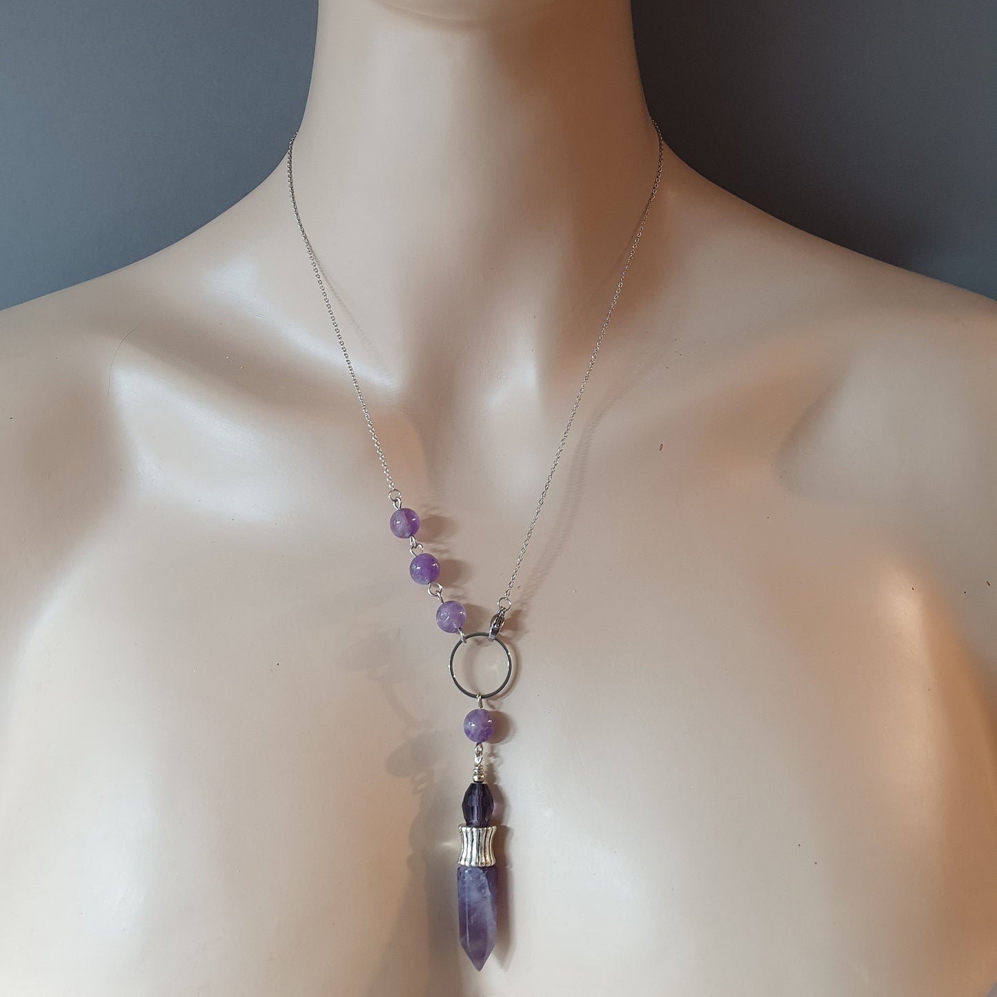 Pendel Pendulum aus Amethyst an Kette, Jungfrau, Treue, Harmonie