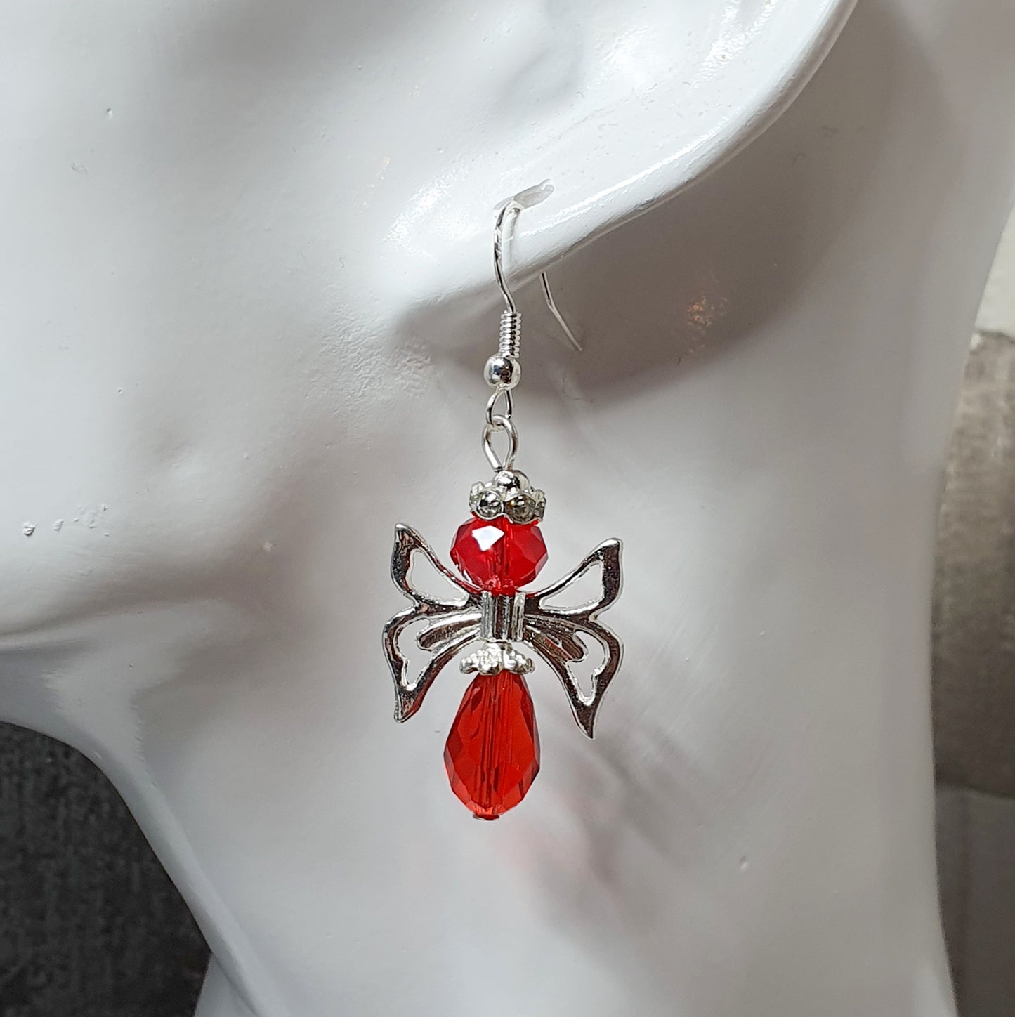 Handgefertigte Ohrhänger Schmetterlingsfee .925 Silber mit rotem Kristallglas