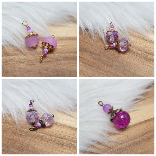 Kleine Handgemachte Anhänger mit violetten Glasperlen