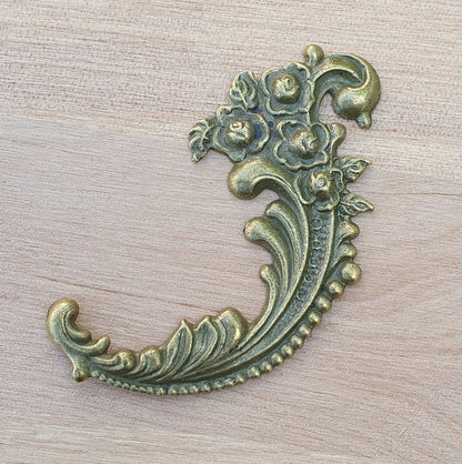 Barockes Zierteil, Gotik-Design im Vintage-Stil, antik bronzefarbig, 69mm