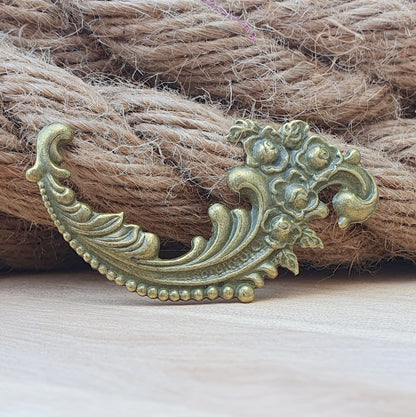 Barockes Zierteil, Gotik-Design im Vintage-Stil, antik bronzefarbig, 69mm
