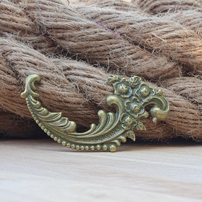Barockes Zierteil, Gotik-Design im Vintage-Stil, antik bronzefarbig, 69mm