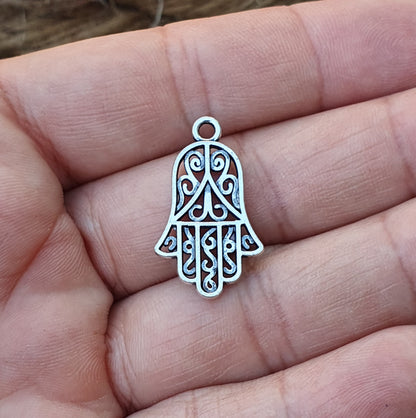 3 Anhänger die Hand Fatimas oder Hamsa Hand in antik silberfarbig, 25mm