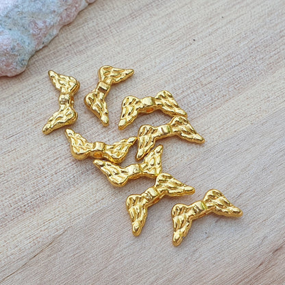 8 kleine Engelsflügel Metallperlen, goldfarbig, 14mm, für Perlenengel