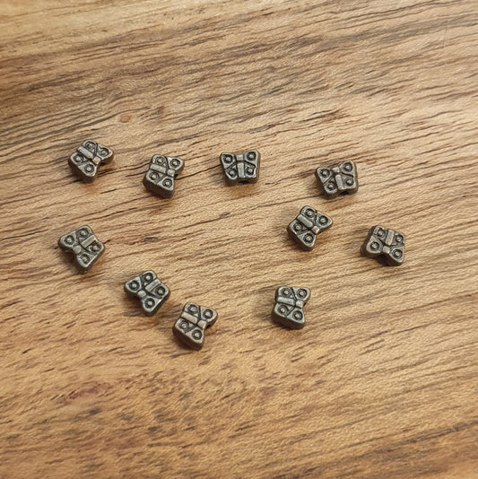 20 kleine Metallperlen Schmetterling in antik bronzefarbig, 4mm