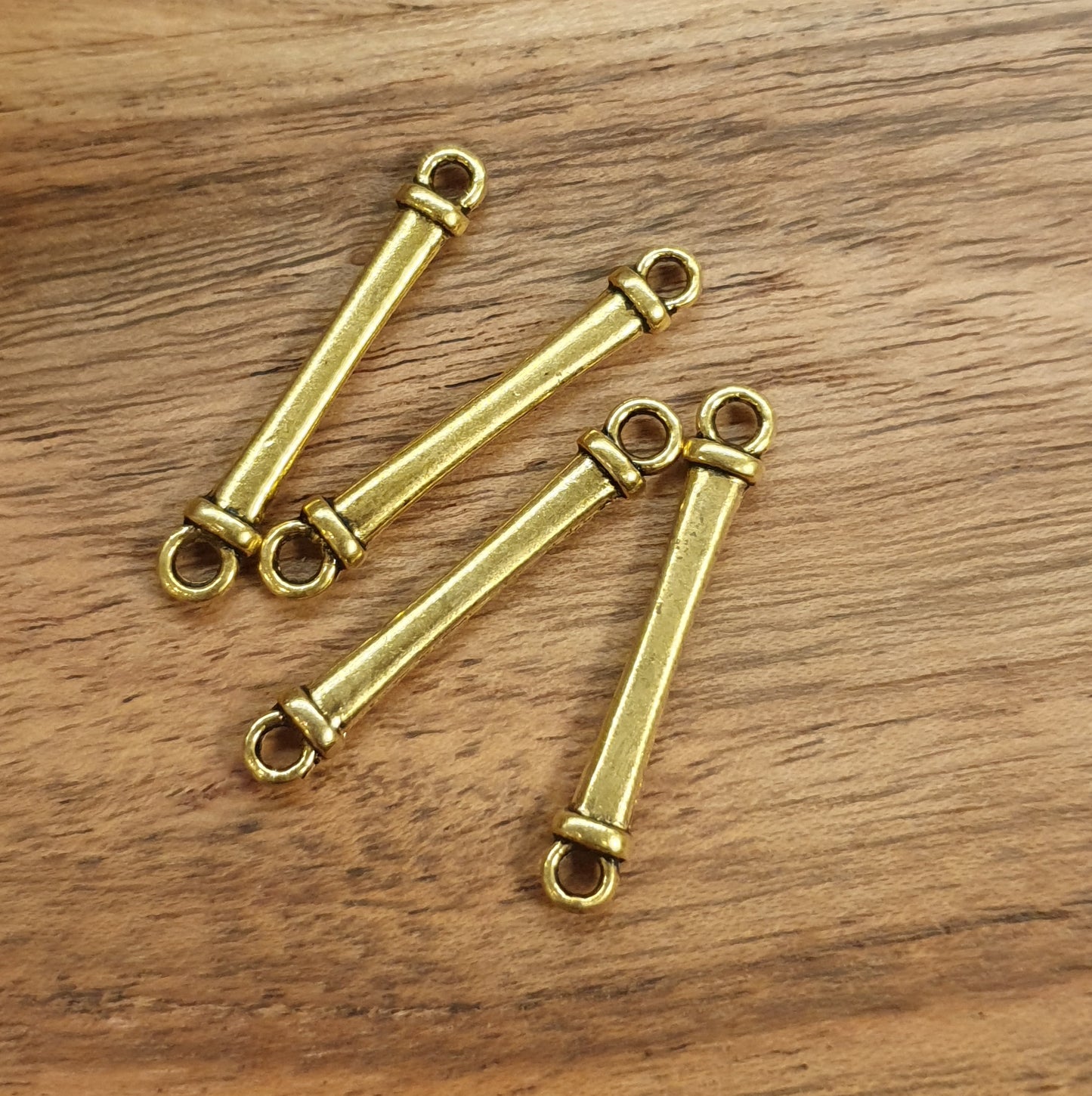 4 Verbinder Stab in antik goldfarbig, 31mm