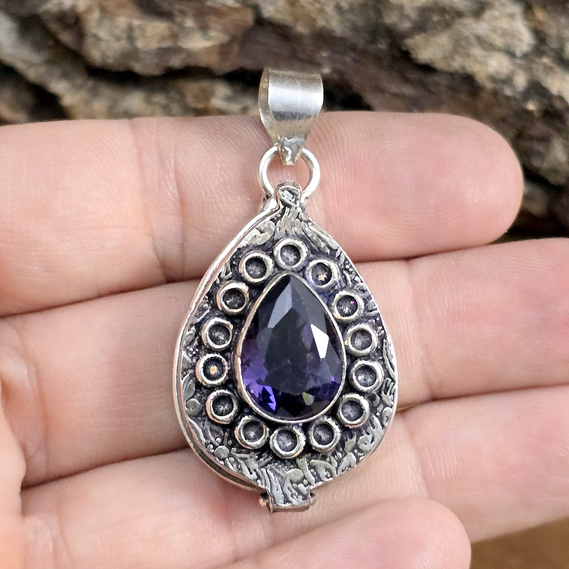 .925 Sterling Silber Anhänger, Giftbox mit facettiertem Amethyst