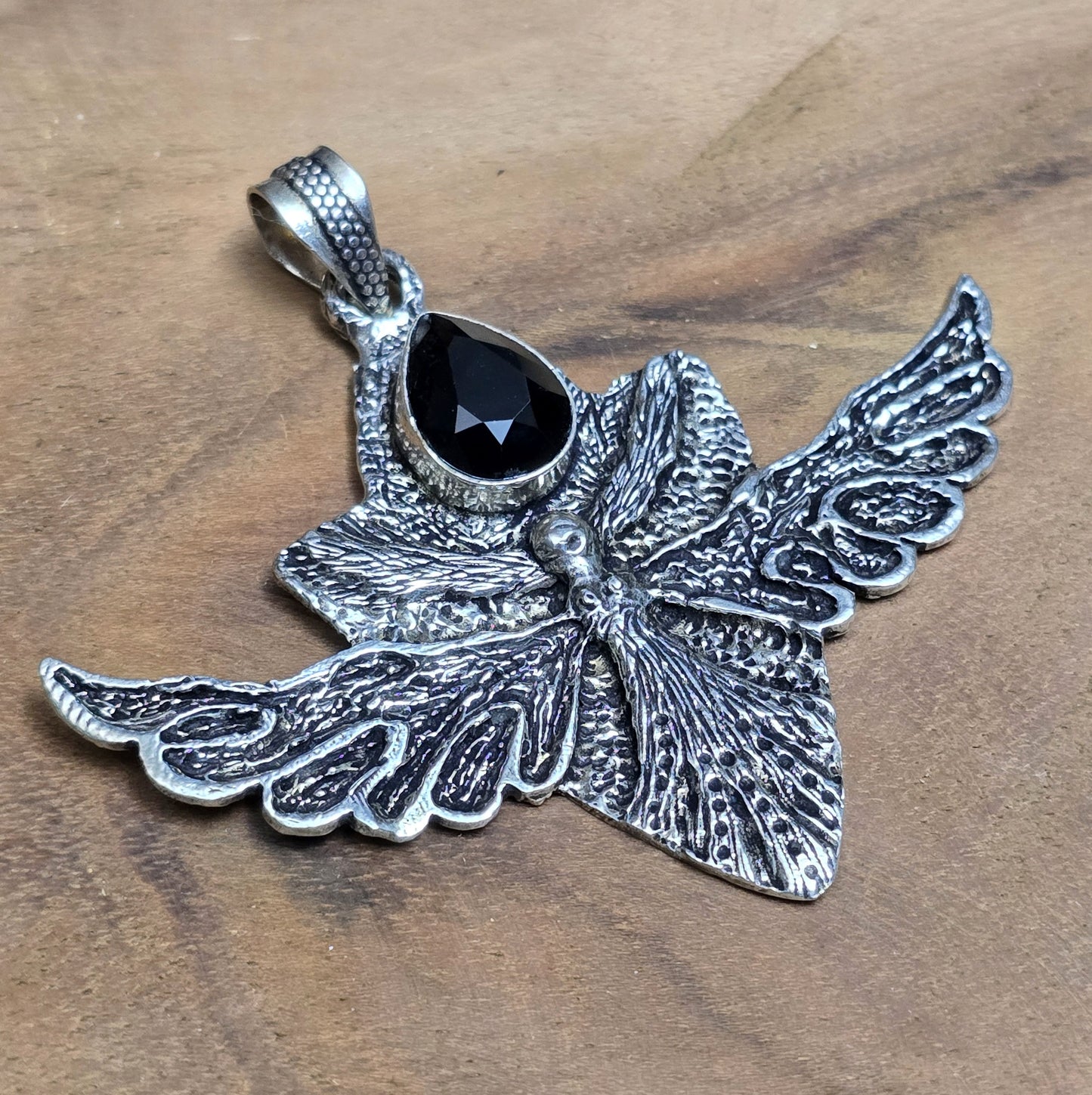 .925 Sterling Silber Anhänger, mystischer Engel mit schwarzem Spinell