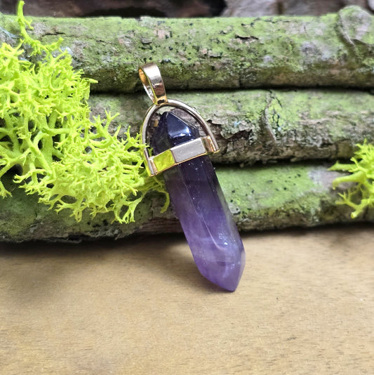 Anhänger Säulenpendel, Amethyst mit goldfarbiger Öse