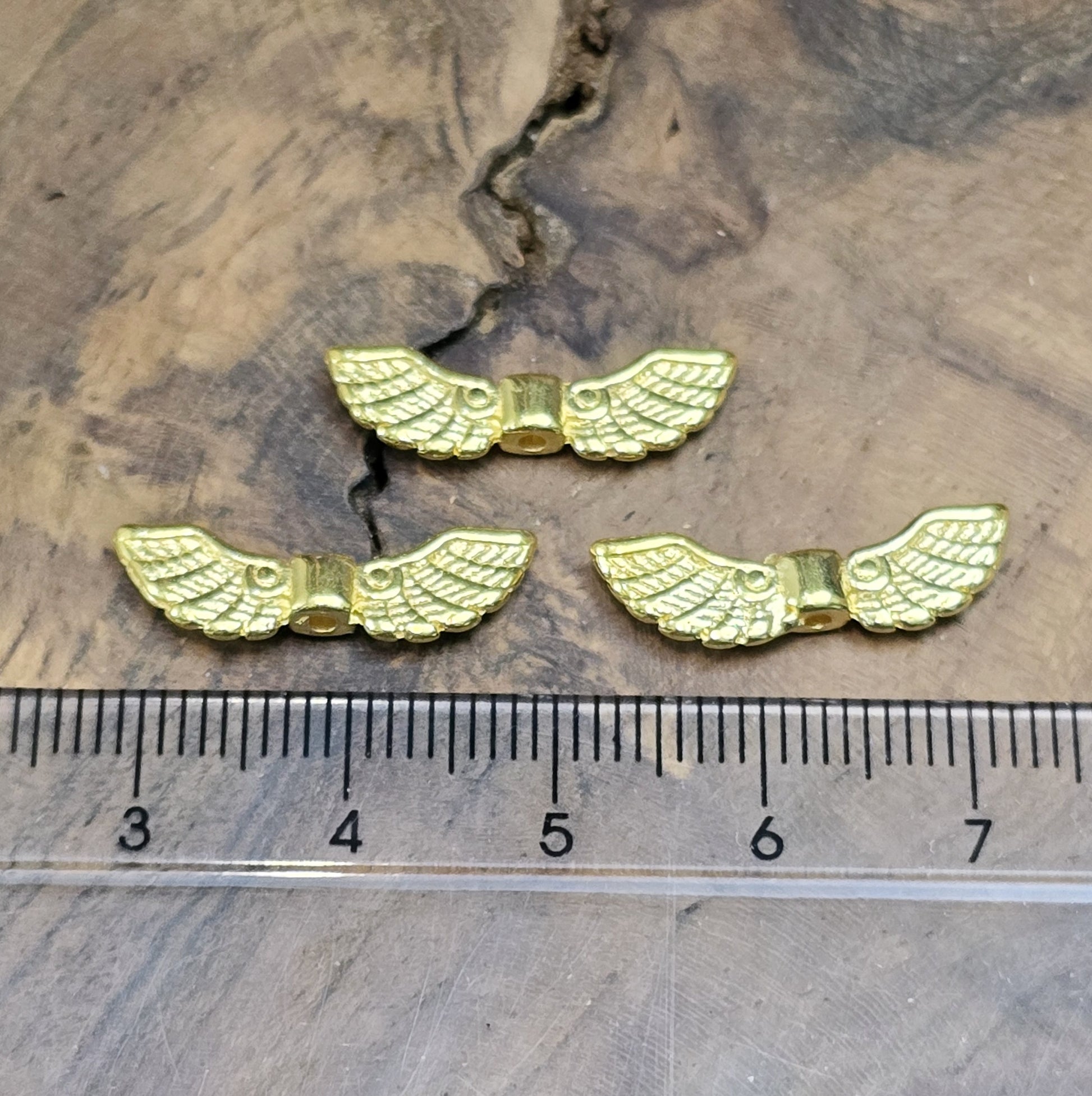 Vergoldete Engelsflügel-Perlen 21 mm – ideal für Schutzengel-Anhänger, DIY-Schmuck & Dekorationen