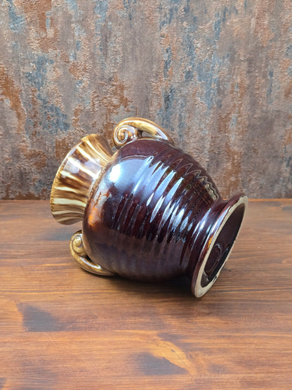 Vintage Jasba Vase aus glasiertem Steinzeug in Braun-Beige mit Laufglasur und zwei Henkeln, 15 cm hoch, dekorativ für Zweige und Trockenblumen.