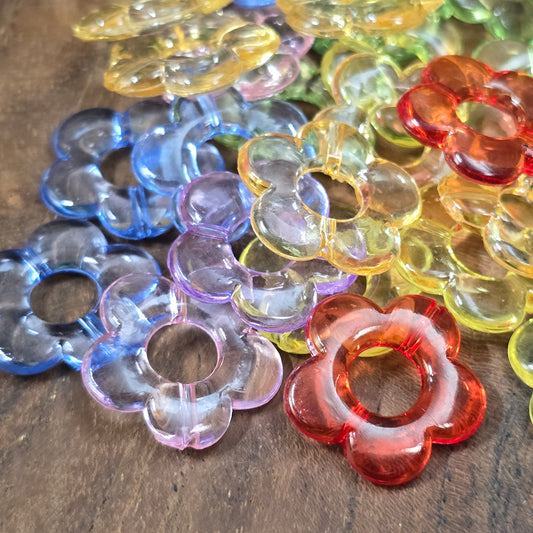 30 transparente Acrylblumen im bunten Farbmix, 19 mm, ideal für Schmuckherstellung, Perlengirlanden & dekorative DIY-Projekte.