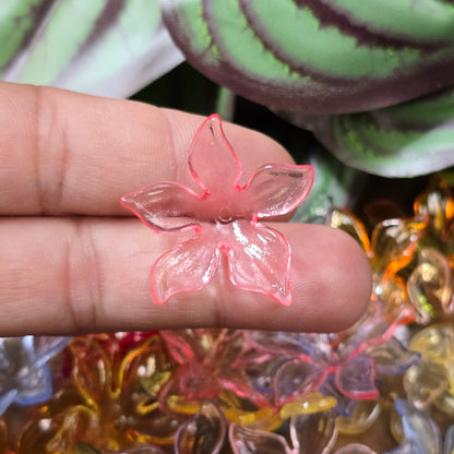 35 transparente Acryl-Blütenkappen im bunten Farbmix, 28 mm, ideal für Schmuck, Basteln, Hochzeits- & Frühlingsdeko.