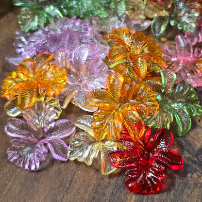 30 transparente Acrylperlen in Hornveilchenform, bunter Farbmix, 22 mm, ideal für Schmuck, DIY, Deko & Hochzeitsdesigns.