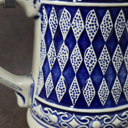 Bayerischer Bierseidel mit Zinndeckel, Steinzeug blau-weiß, GERZ West Germany Vintage 1960er–1970er.