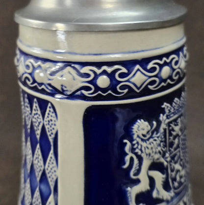 Bayerischer Bierseidel mit Zinndeckel, Steinzeug blau-weiß, GERZ West Germany Vintage 1960er–1970er.