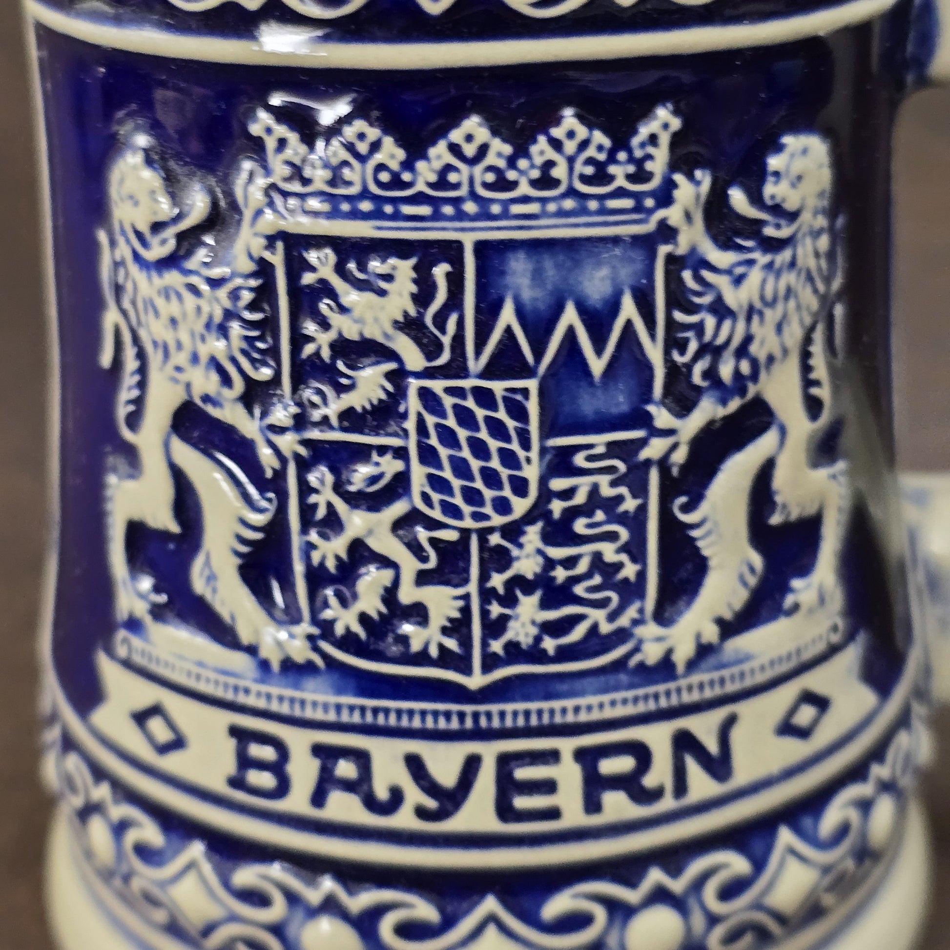 Bayerischer Bierseidel mit Zinndeckel, Steinzeug blau-weiß, GERZ West Germany Vintage 1960er–1970er.