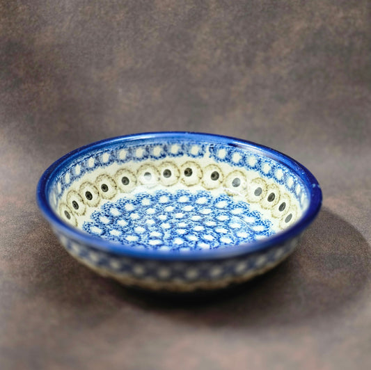 Bunzlauer Keramikschale aus den 1970er Jahren mit blauem Schwämmeldekor, runde Form, 18 cm Durchmesser, Vintage-Küchenkeramik