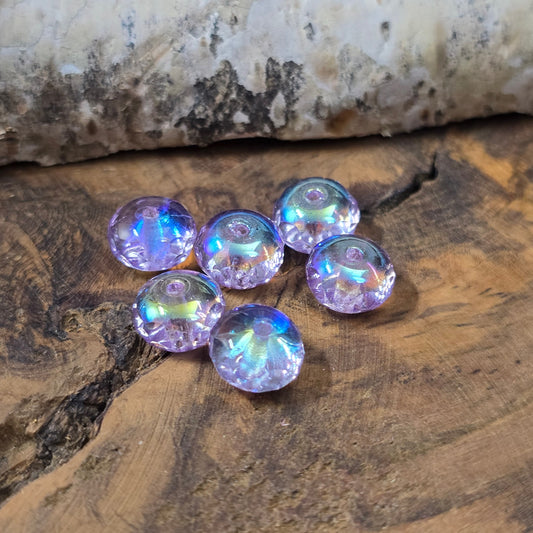 Facettierte böhmische Glasperlen Rondell in Flieder AB, 8x5 mm, 12 Stück. Funkelndes Material für kreative Schmuckherstellung.