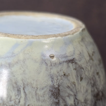 Vintage Fat Lava Vase 12 cm, creme-braune Glasur mit Goldrand, 1970er Jahre deutsche Keramik, dekoratives Sammlerstück.