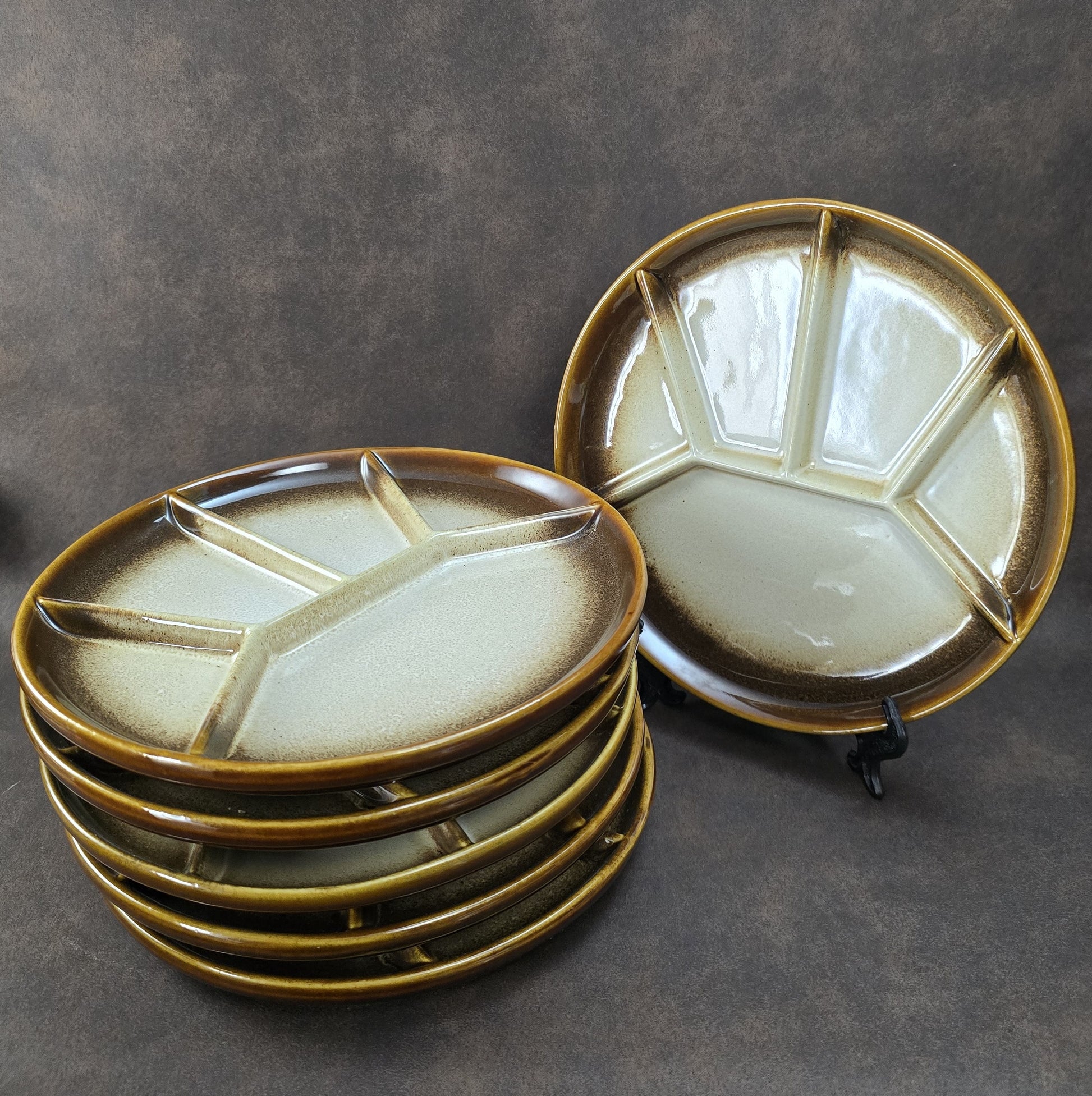 Sechsteiliger GERZ Fondueteller-Satz aus den 1970er Jahren in braun-beiger Glasur, 20 cm, Vintage W. Germany Keramik.