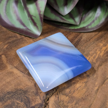 Unikat! Große viereckige Centerperle aus gebändertem Achat, ca. 40 mm – perfekt für auffällige Schmuckdesigns. Du erhältst genau das abgebildete Stück.