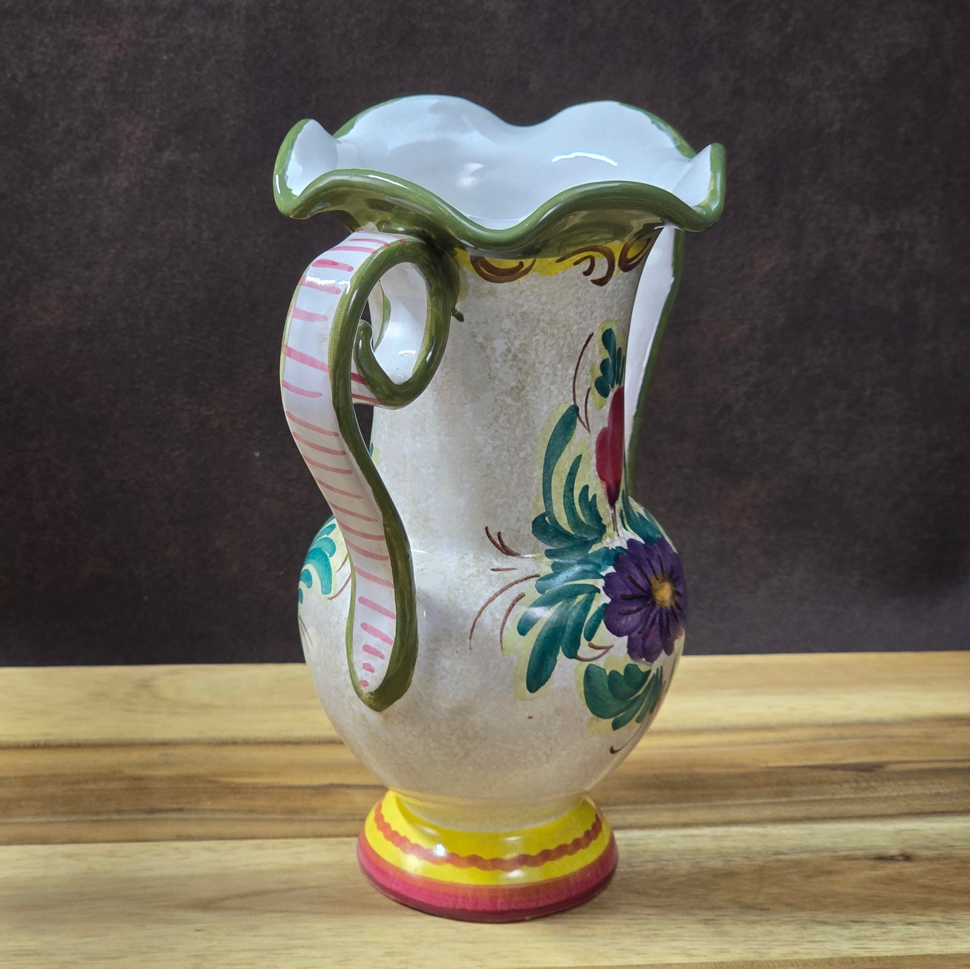 Italienische Amphoren-Vase, handbemalt, Mid-Century 1950er/1960er, florale Keramik mit Craquelé-Glasur.