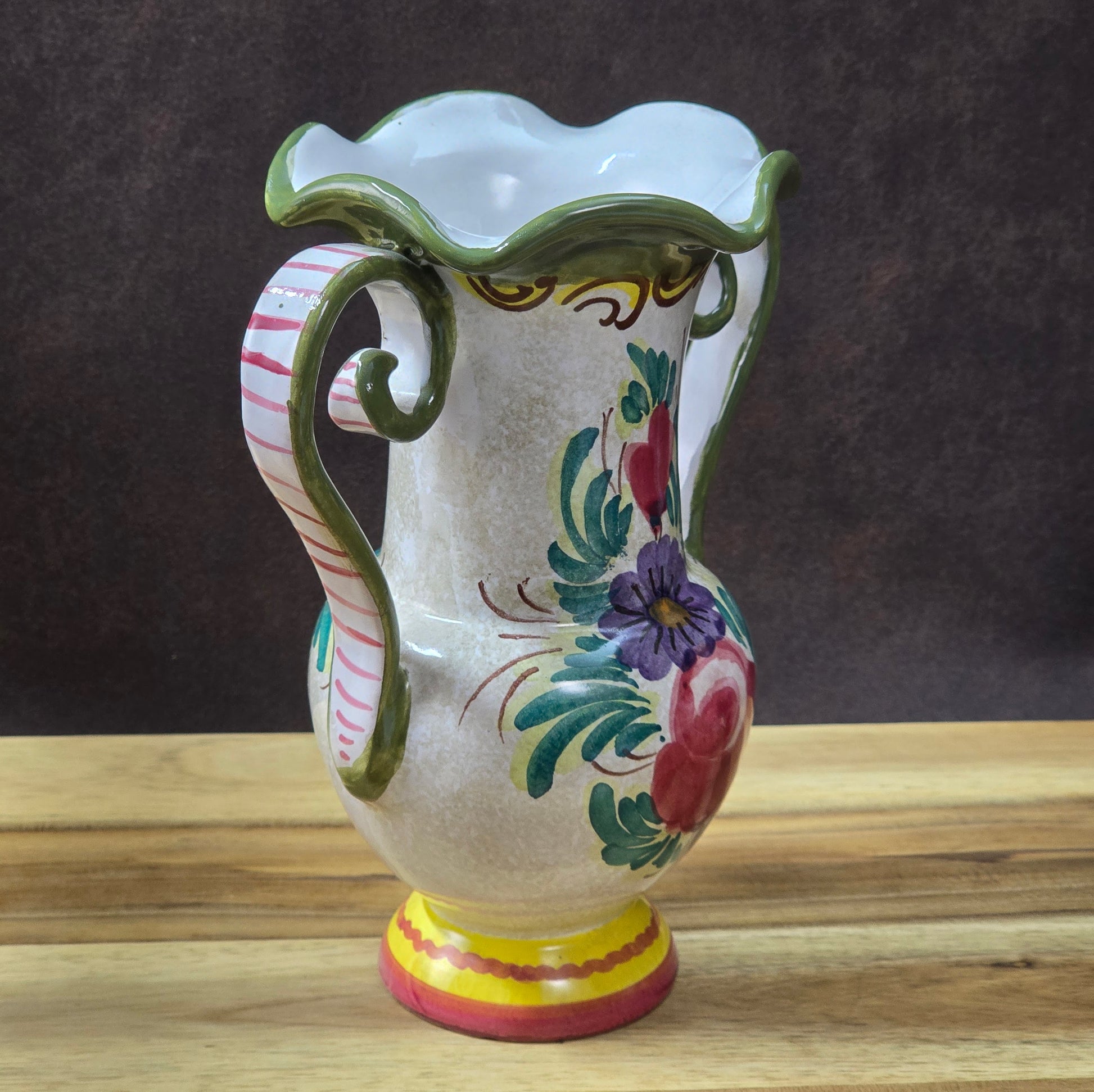 Italienische Amphoren-Vase, handbemalt, Mid-Century 1950er/1960er, florale Keramik mit Craquelé-Glasur.
