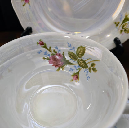 Jarolina Vintage Sammelgedeck (1970er): Lusterware mit Rosen & Golddekor – Tasse, Untertasse, Teller – stilvoll & romantisch!
