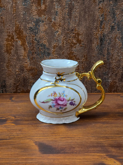 Karlsbad Trinkbecher aus Porzellan mit reichem Golddekor, tschechoslowakische Bädertasse der 1970er Jahre, Exportmarke JOME.
