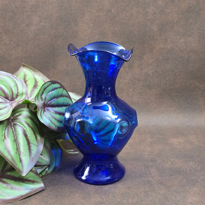 Kobaltblaue Lauscha Glasvase, 14 cm hoch, handgefertigt in den 1970er-Jahren, dekorative Vintage Blumenvase.