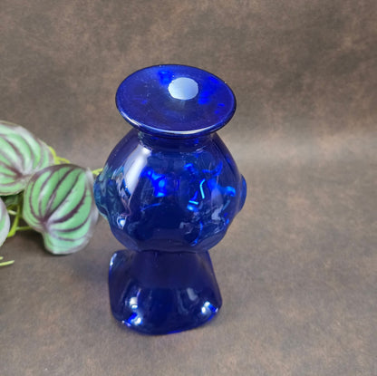 Kobaltblaue Lauscha Glasvase, 14 cm hoch, handgefertigt in den 1970er-Jahren, dekorative Vintage Blumenvase.